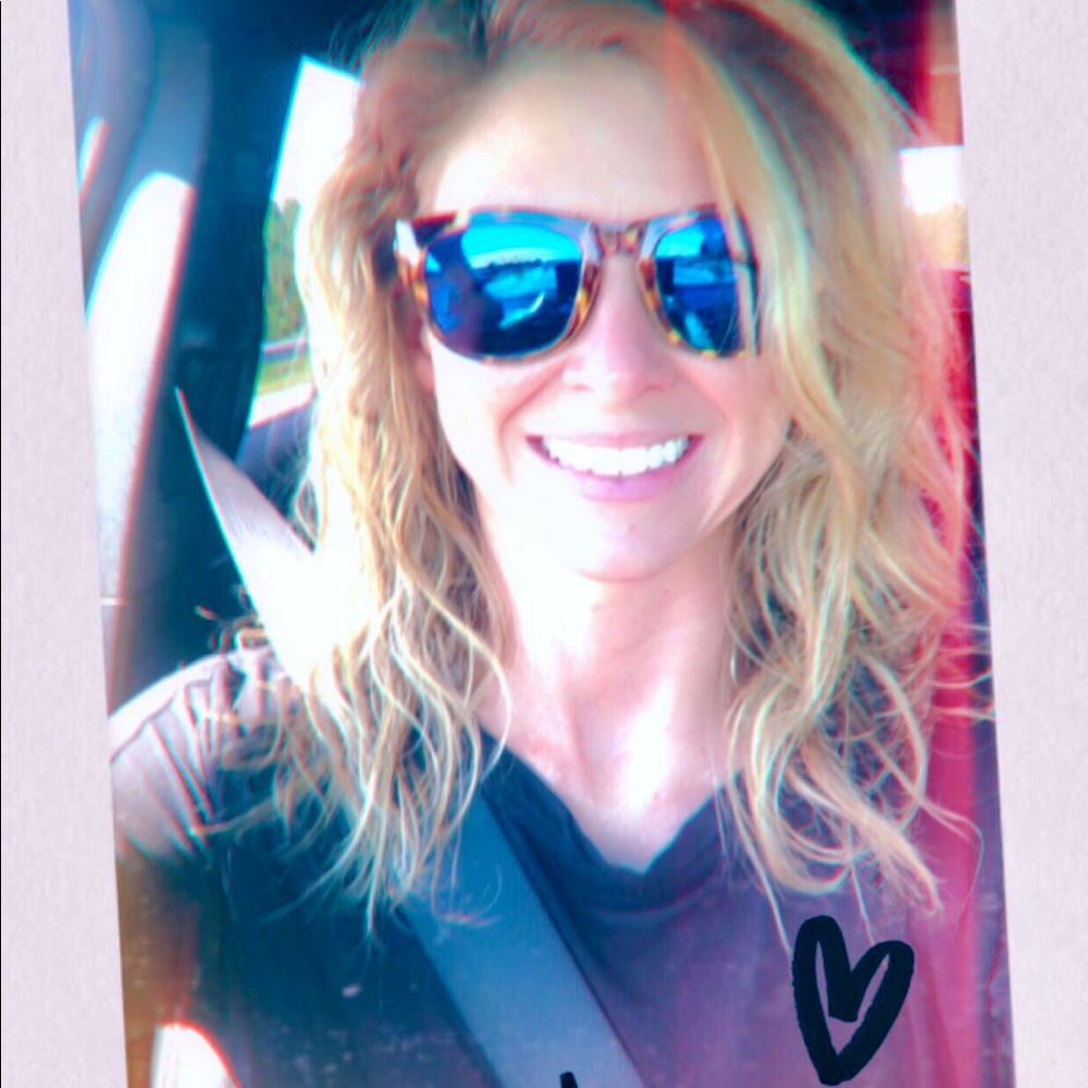 Meet your Posher, Victoria